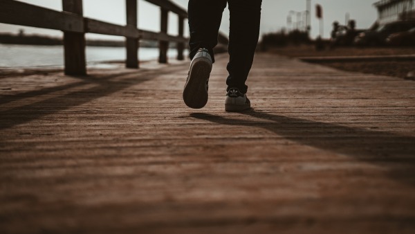 chris-hardy-NEW_U9lp3Hw-unsplash.jpg